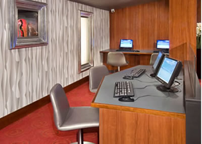 foto 10 - Norwegian Jade: Cibercafe